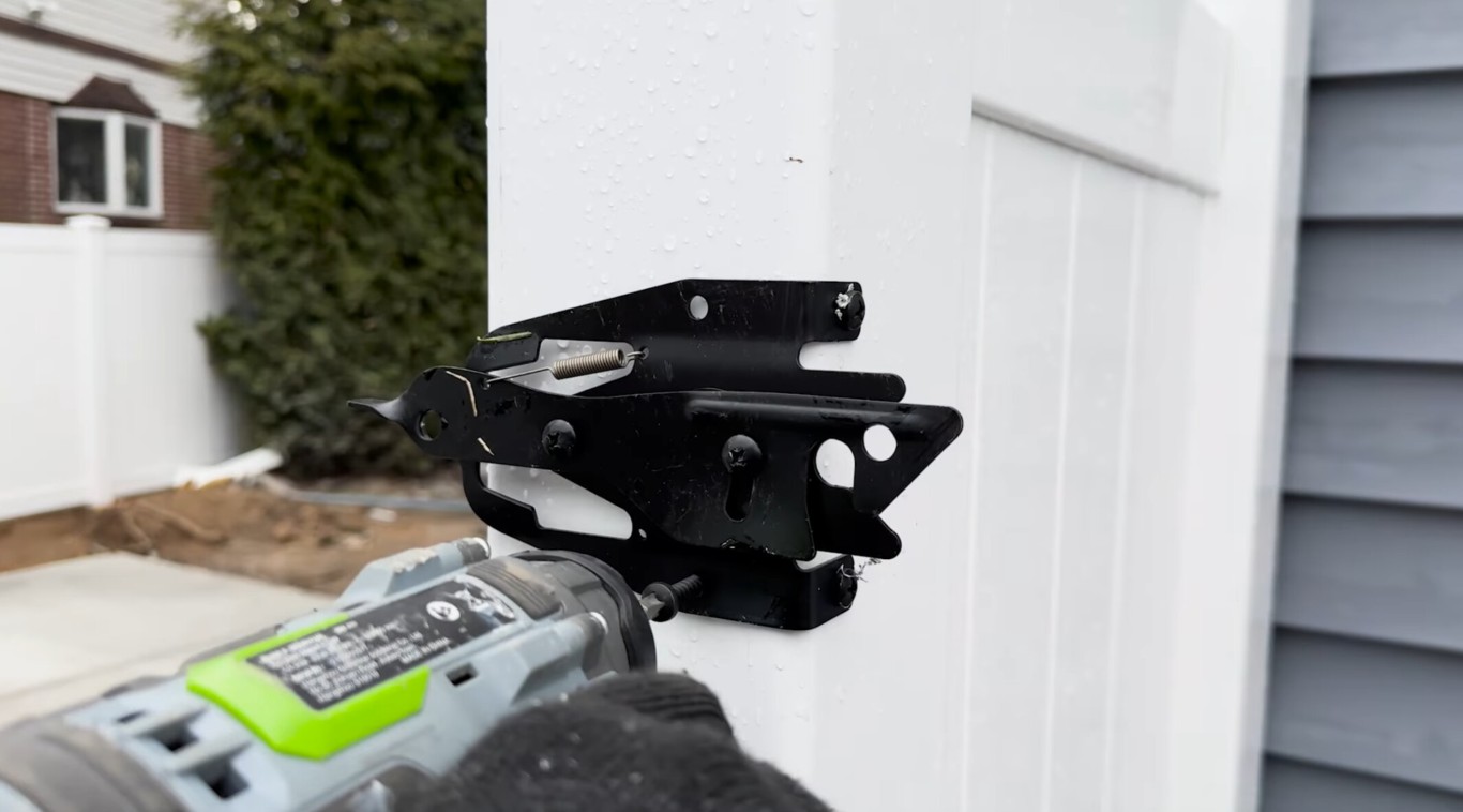 Fence repair and gate hardware installation in South Whittier